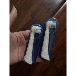 Oral-B iO Series Gentle Care Replacement Brush Heads, White - 2 Pack